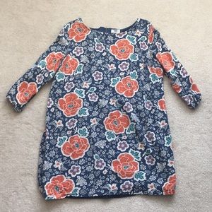 Dress with colorful accents